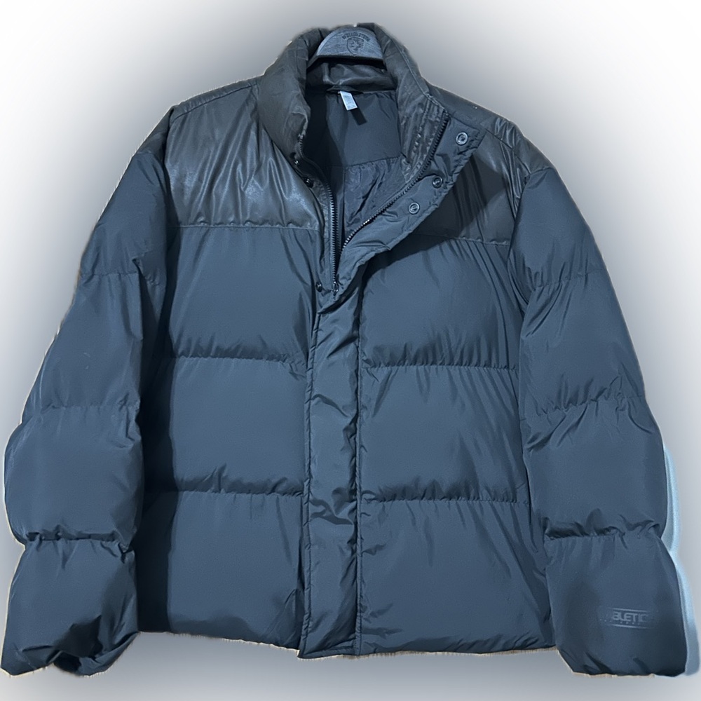 Women’s fabletics puffer. Coat